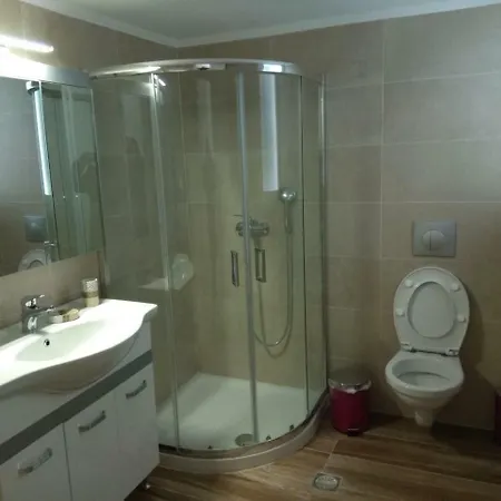 Oceanis Apartman Lutráki